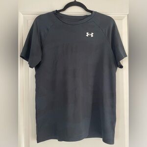 Under Armour Boy’s Black Camo Tee